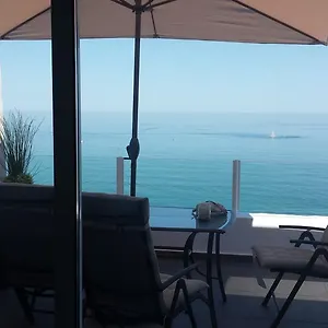 https://beachfront-bungalow-apartment.hotelsinnerja.org