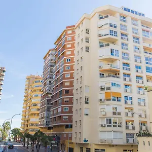 https://4seasons-san-nicolas-apartment.hotelsinnerja.org